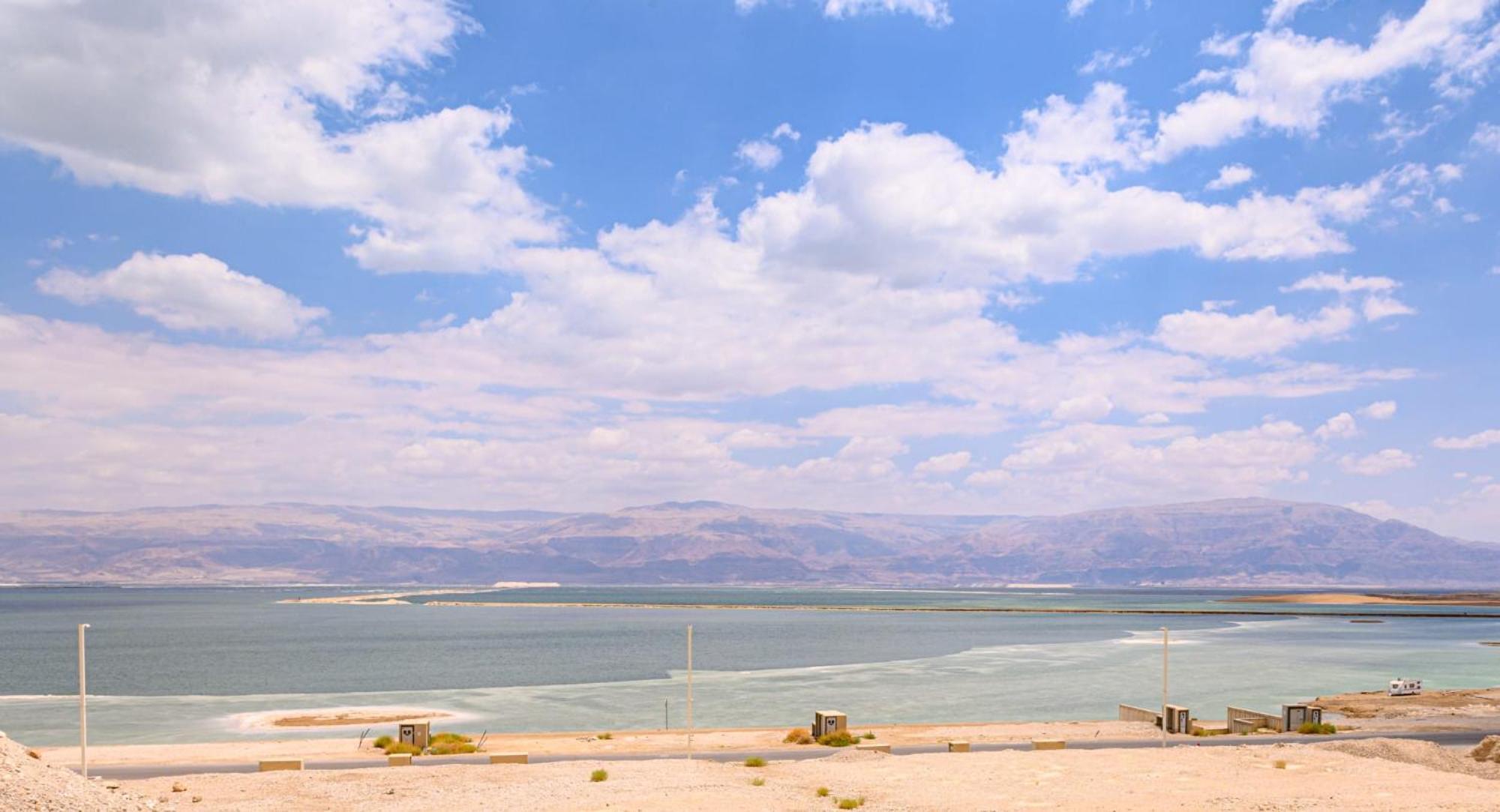 Hotel אל-ים המלח Neve Zohar Esterno foto